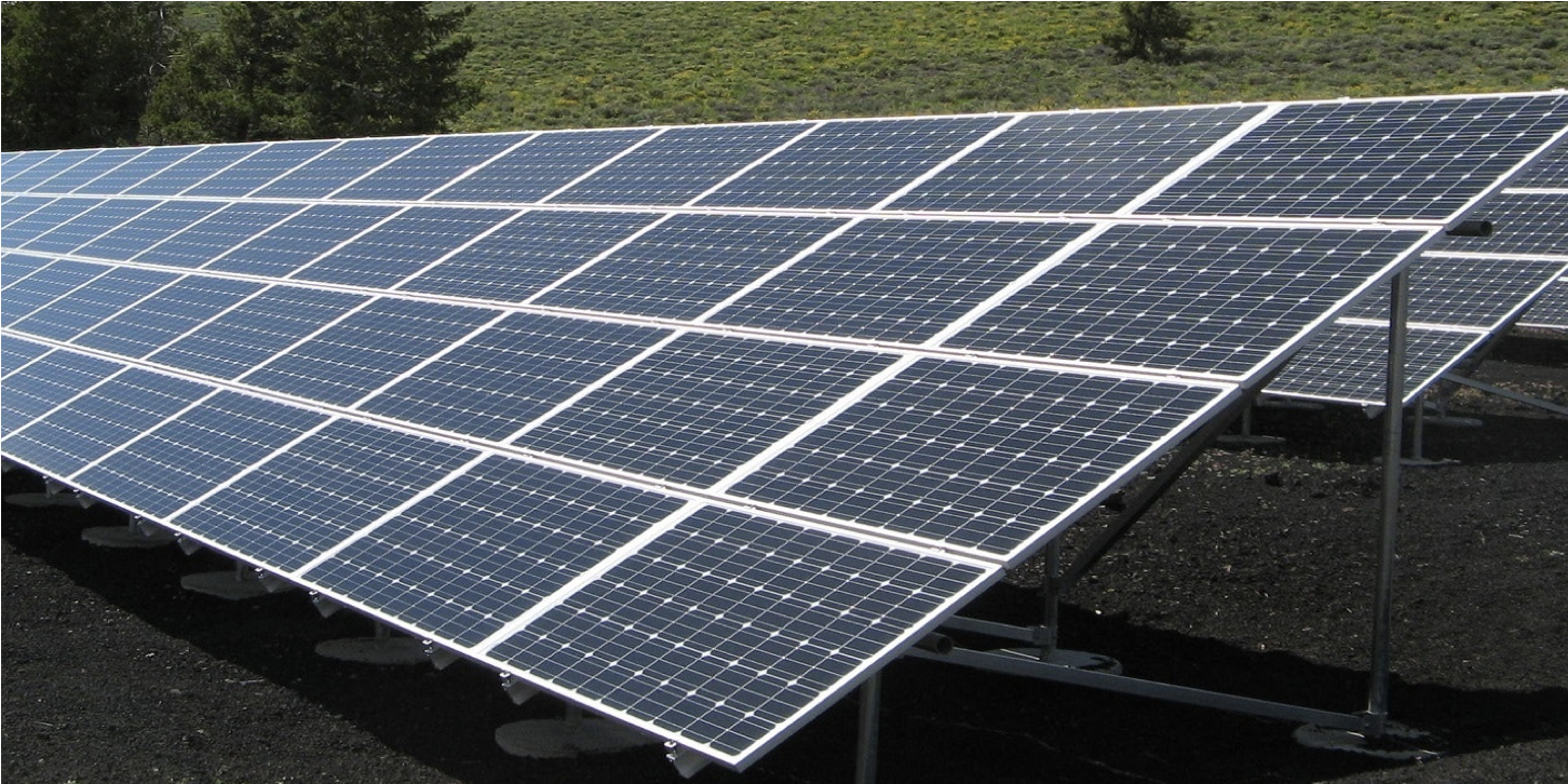 Centrus advises Pennon on acquisition of four solar PV projects and co-located battery storage